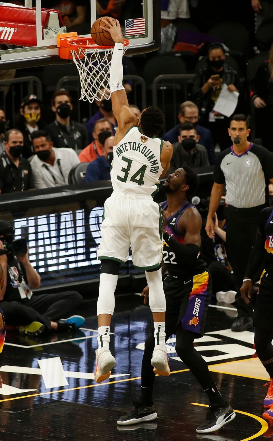 复出, 绝对是载入