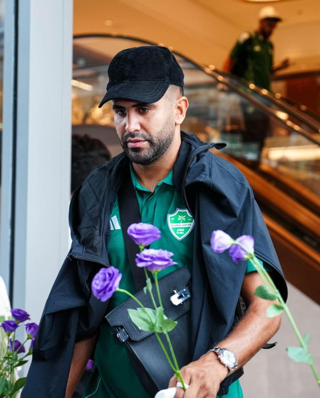 dingy, s利雅得胜